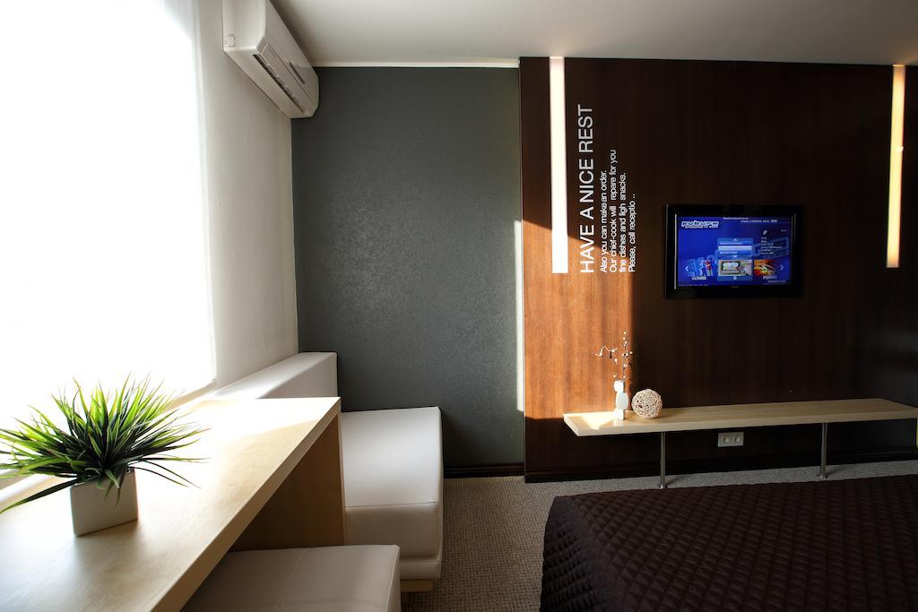 Futuro Hotel Bishkek Room photo